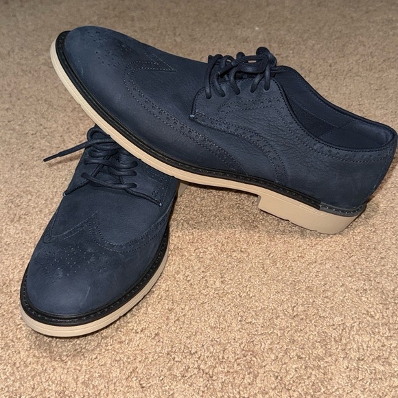 Cole Haan • Go-To Wingtip Oxford • Blue Suede - Picture 3 of 8